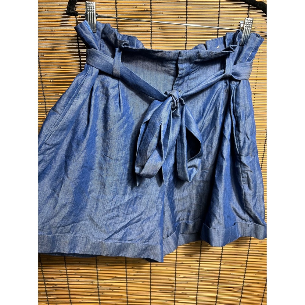 On 34th Blue Chambray Paperbag Waist Tie Front Shorts Large L High Rise Cuffed - Picture 2 of 6
